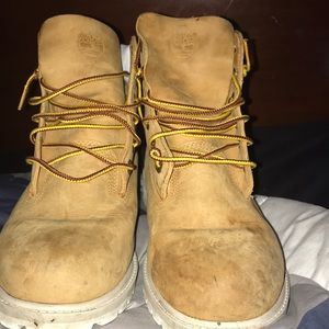 Timberland boots size 6.5 boys